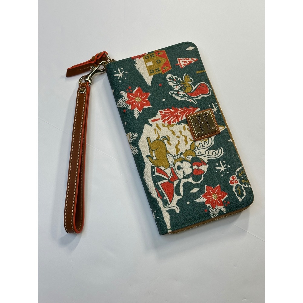 Disney Parks Dooney & Bourke 2022 Holiday Mickey Minnie Wristlet Wallet Green